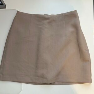 NWT A&F Scarlett Mini Skort in Tan size: XS
